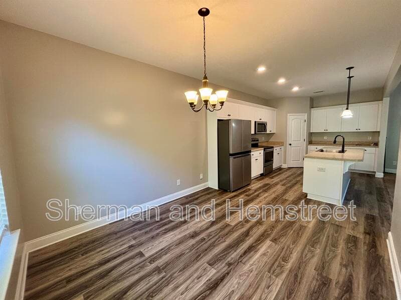 North Augusta House: 214 McDuffie Circle