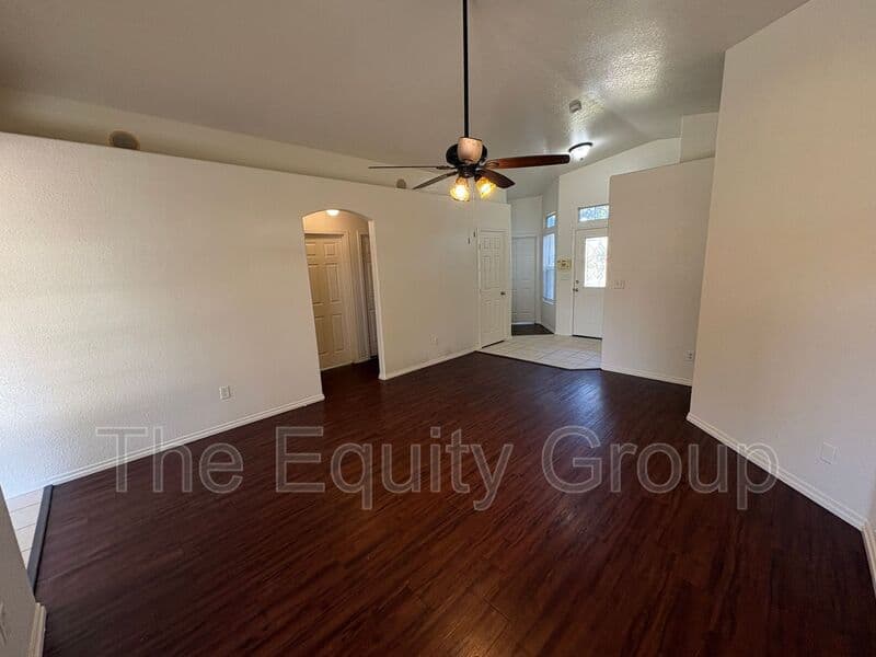 Tulare House: 1257 North Milner Street
