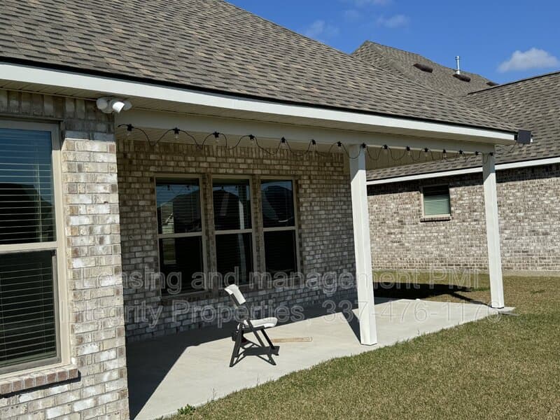 Youngsville House: 117 Preston Rose Lane