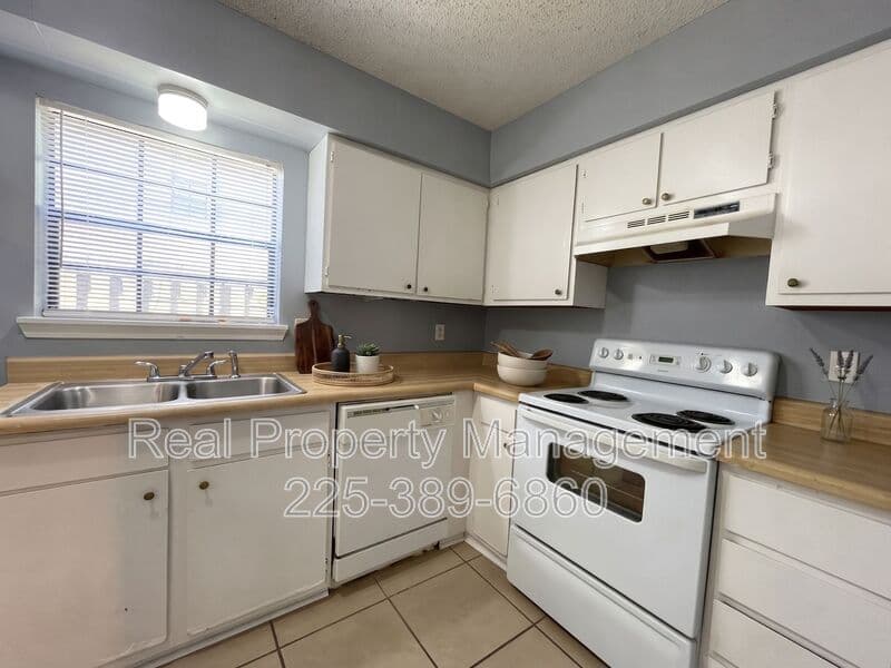 Baton Rouge Condo: 1724 Brightside Dr.