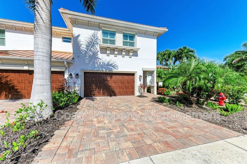 Lakewood Ranch Townhome: 7720 Hidden Creek Loop