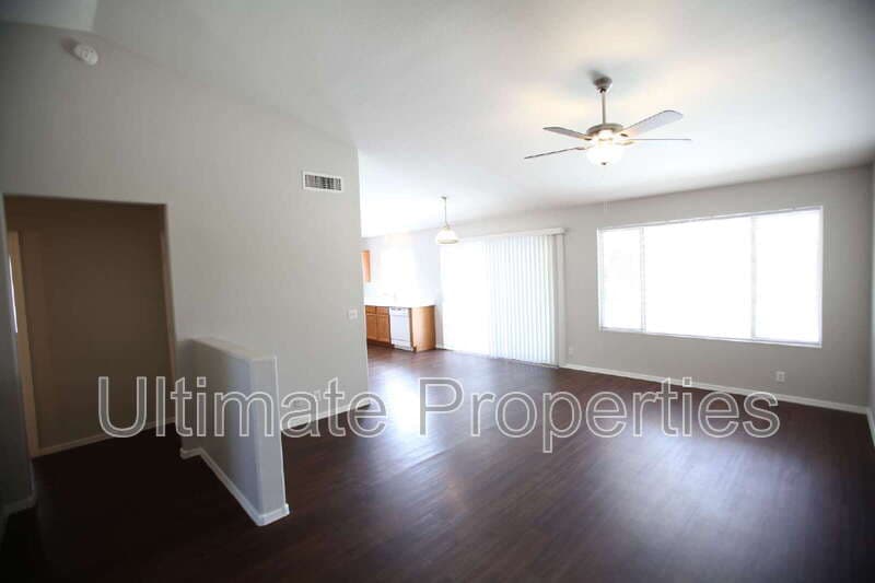 Glendale House: 10407 W Medlock Dr