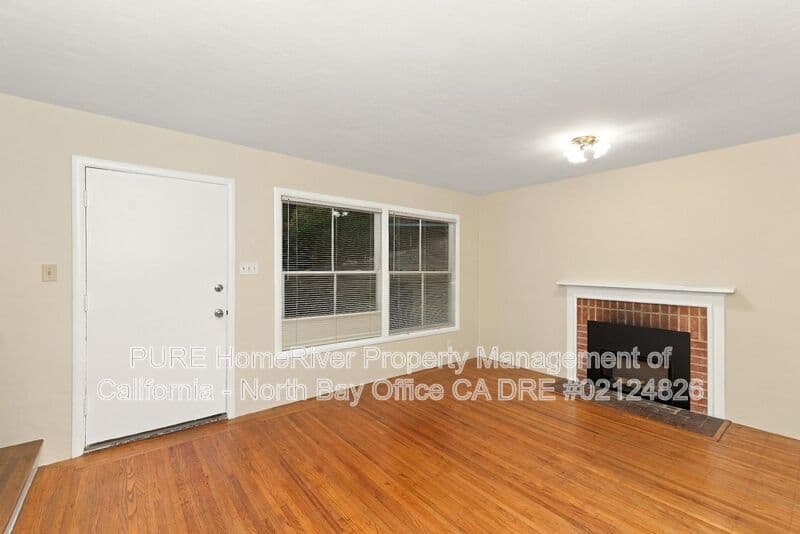 Mill Valley Condo: 10 & 12 Una Way