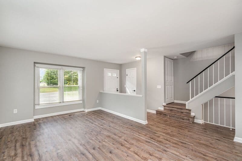 Fredericksburg House: 10701 Houck Dr