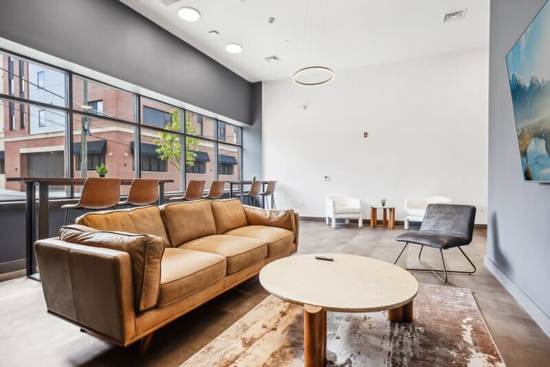 Orange Condo: 49s Day St. - 304