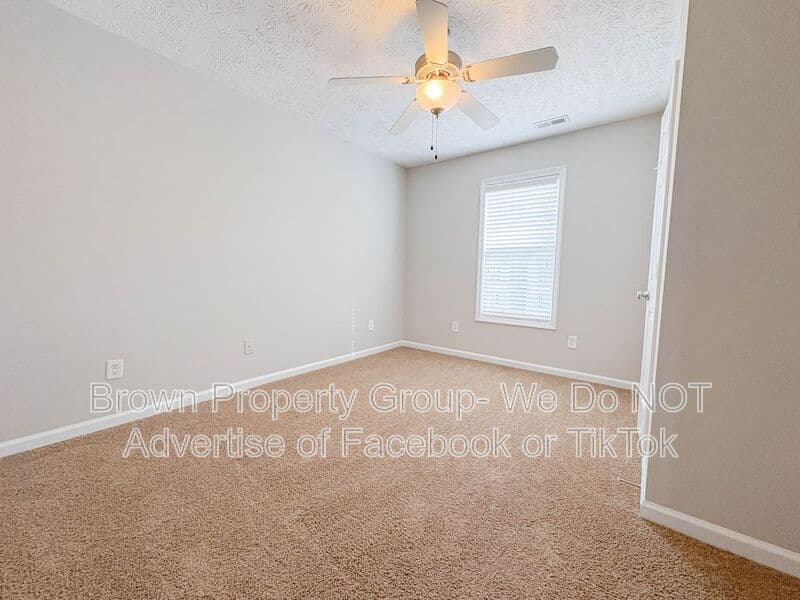 Fayetteville House: 3611-A Dornoch Dr