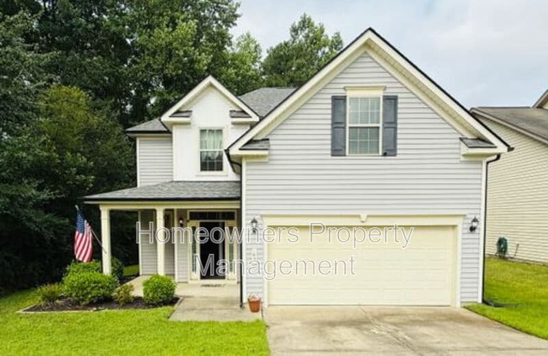 Spring Lake House: 69 River Oak St.