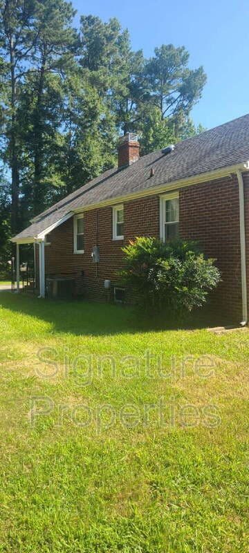 Petersburg House: 6410 Duncan Road