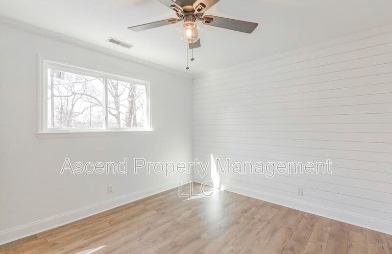 Ooltewah House: 8514 Maplewood Trail