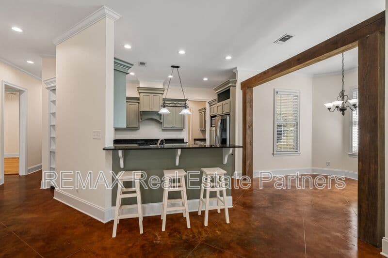 Hattiesburg House: 39 Robins Nest