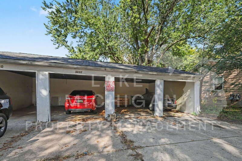 Grand Rapids Condo: 3224 Marshall Ave SE