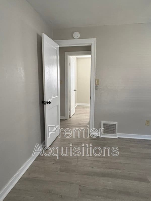 Alton House: 3226 Hawthorne Blvd