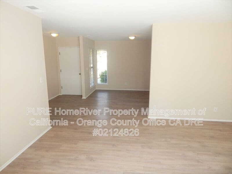 Huntington Beach House: 6092 Larchwood Drive