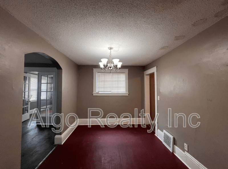 Minneapolis House: 2511 Logan Ave N