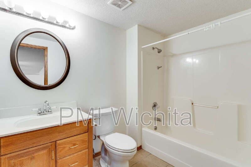 Wichita House: 6514 W Briarwood Ave