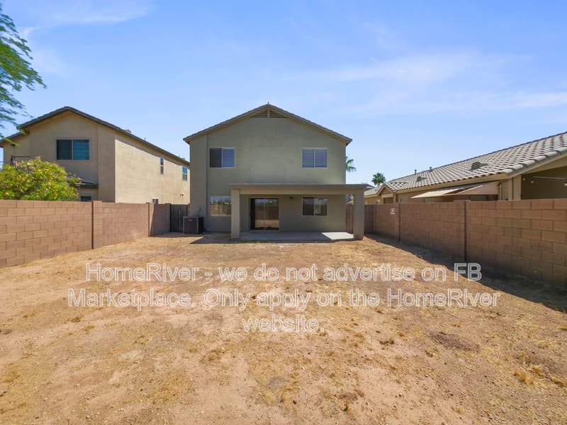 Maricopa House: 42706 W Hillman Dr