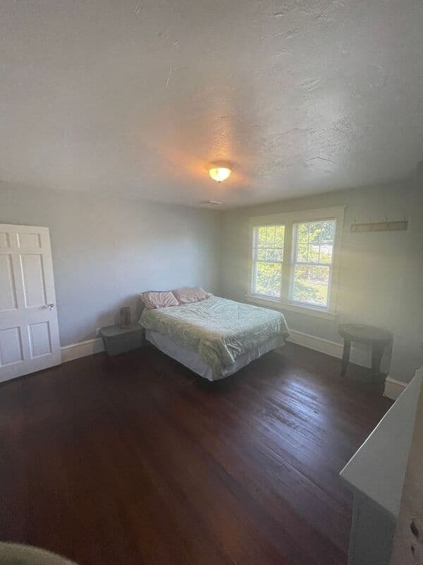 Stroudsburg House: 528 Lindbergh Avenue