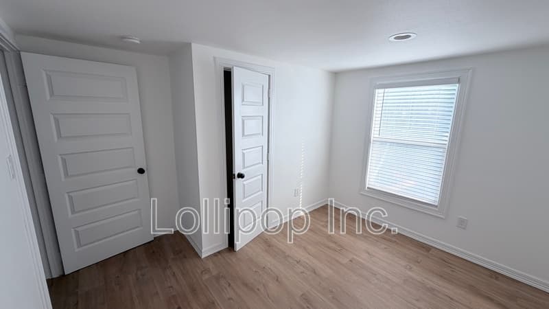 Houston House: 2615 Sam Wilson St