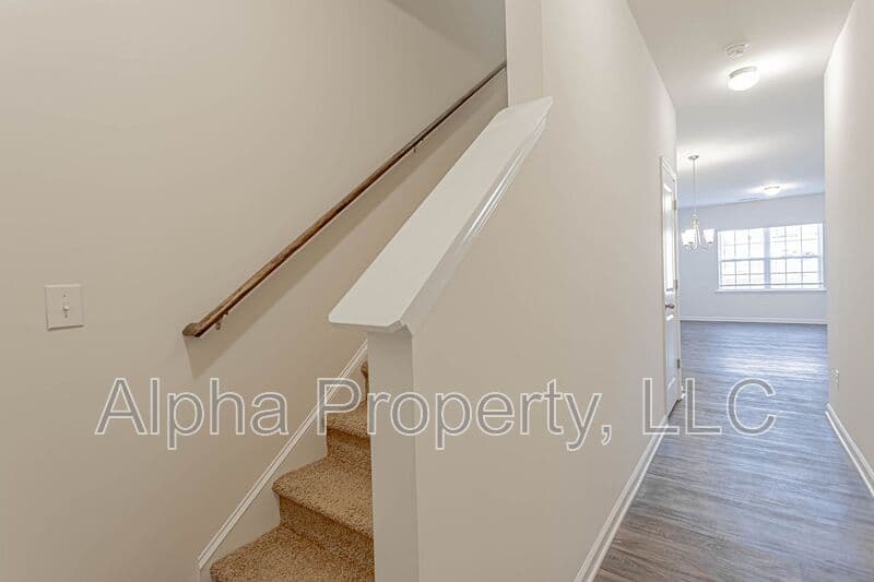 Greer Townhome: 30 Moorlyn Ln
