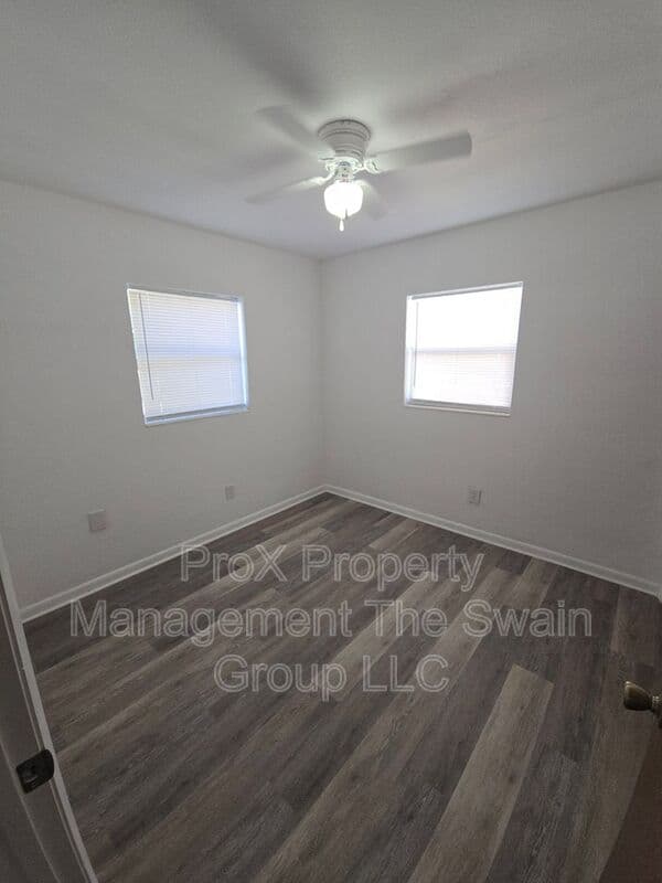 Winter Haven House: 3509 Ave S NW