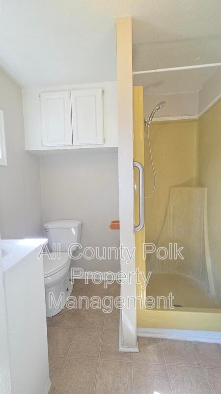 Lakeland Condo: 2735 W 10th St.