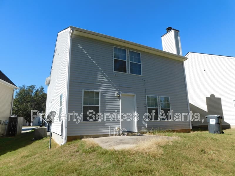 Douglasville House: 2228 Tuley Dr