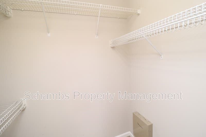 Durham House: 510 Wheeling Cir