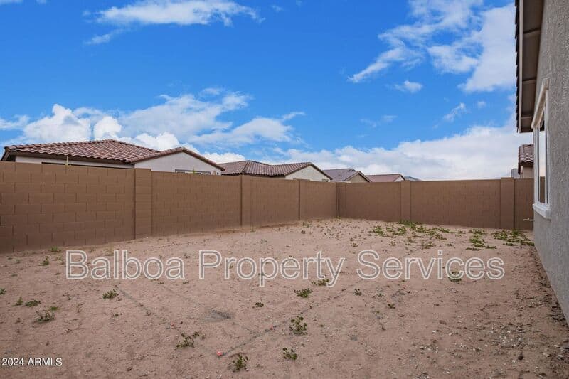 San Tan Valley House: 3063 E Hayfield Way