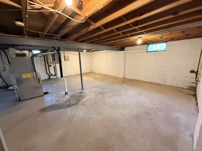 Columbus House: 3850 Heatherglen Drive
