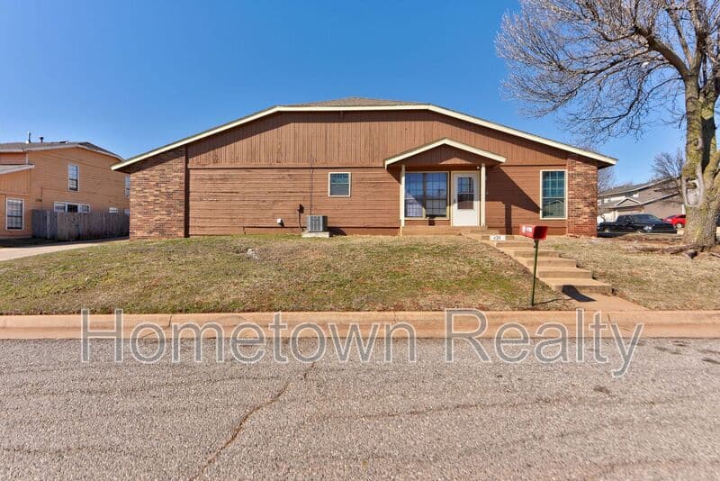 Oklahoma City House: 436 NE 115th Street