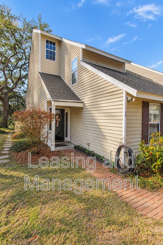 Charleston Townhome: 5 Townpark Lane