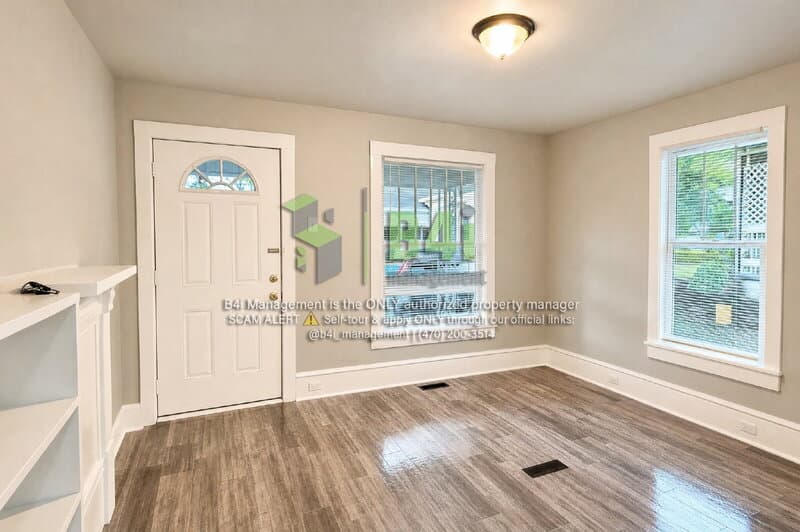 Rome House: 302 Kingston Avenue Northeast