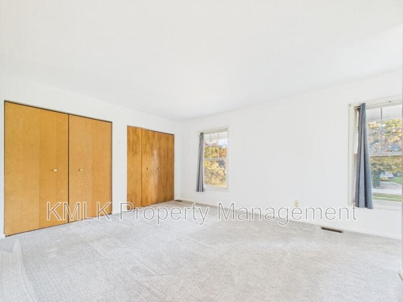 Twinsburg House: 2937 Cannon Rd