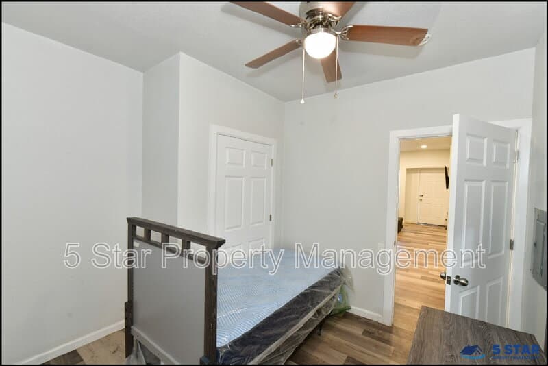 El Paso Condo: 6806 Alameda Ave