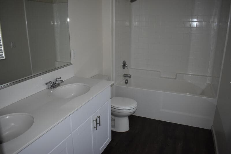 Merced House: 4297 Freemark Avenue