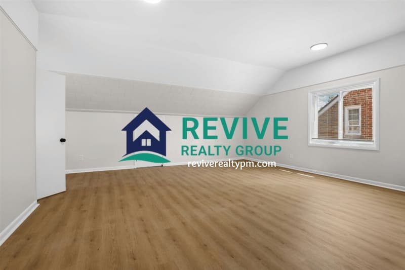 Detroit House: 18503 Prairie Street