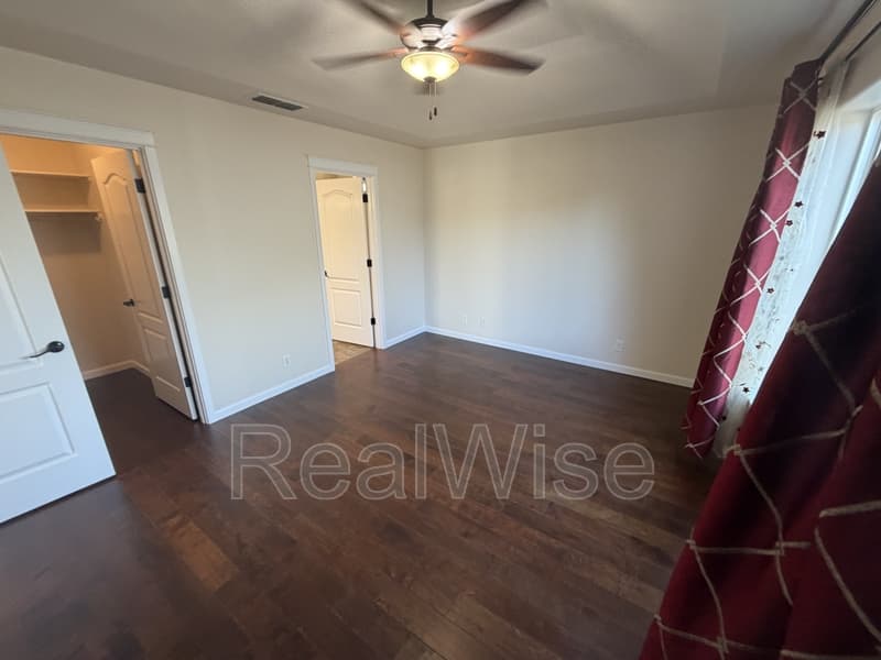 Grants Pass House: 1575 SW Yucca Dr