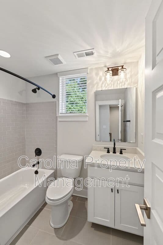 Charlotte House: 1245 Lomax Ave