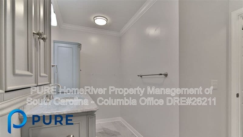 Columbia House: 1311 Old Manor Road