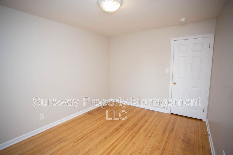 Cherry Hill House: 126 Sharrowvale Rd