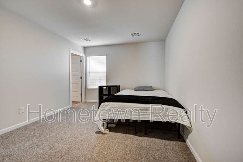 Oklahoma City House: 613 NE 104th Street