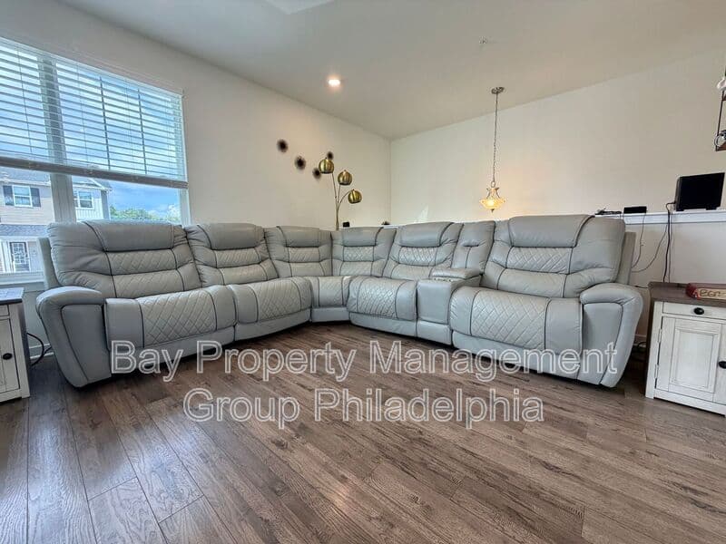Downingtown House: 1916 Boulder Dr
