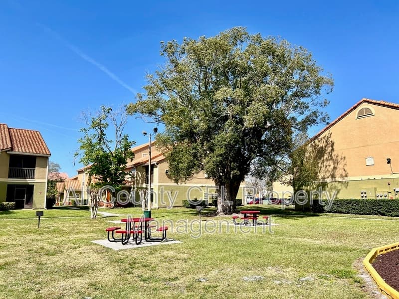 Kissimmee Condo: 401 Fountainhead Circle