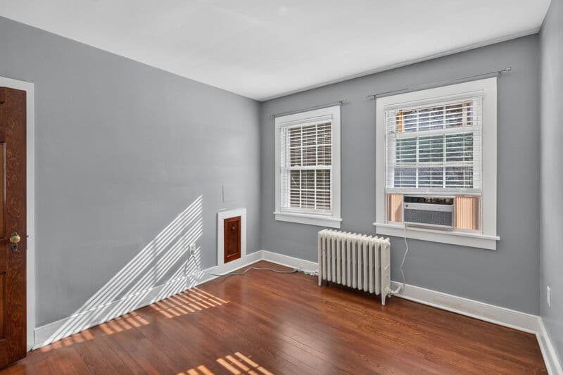 Newport News Condo: 318 61st St - 318