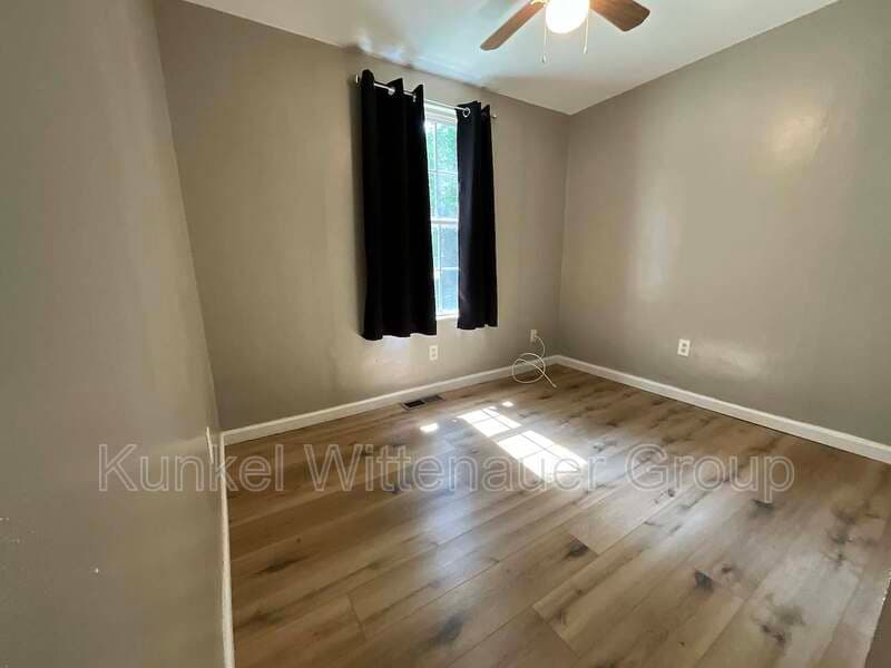 Swansea Condo: 21 Gundlach Place
