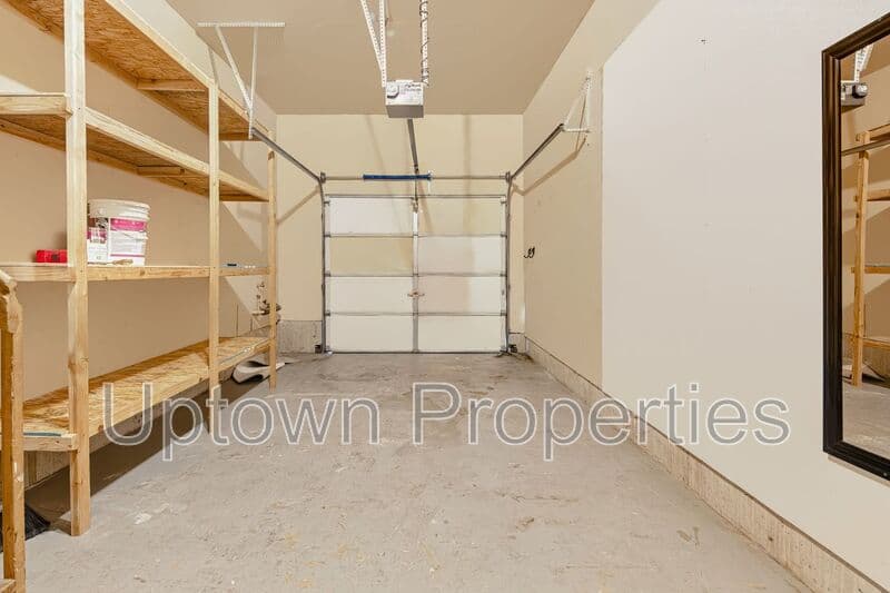 Happy Valley House: 14182 SE Summerfield Loop