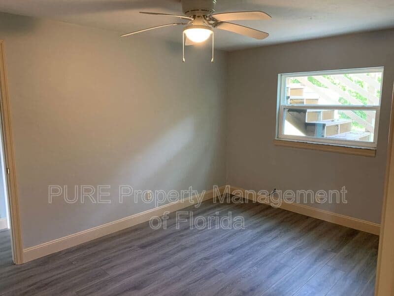Silver Springs House: 5575 NE 30 St