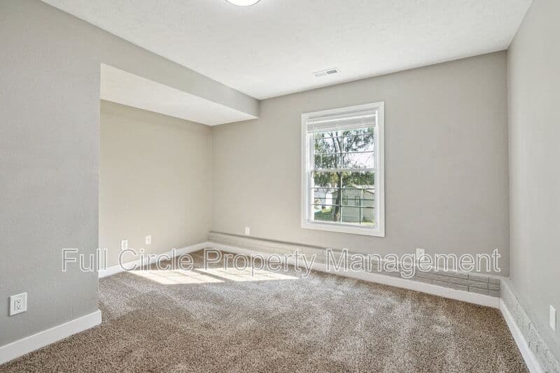 Lincoln House: 2720 N 1st St