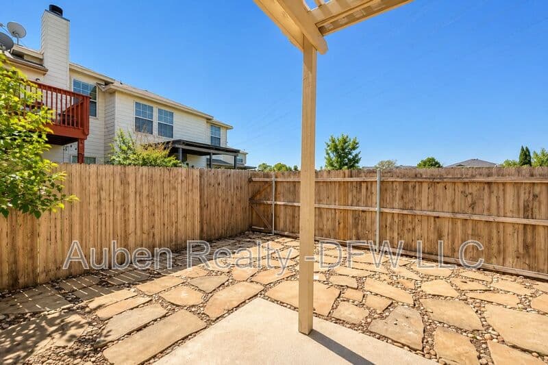Fort Worth House: 3933 Fernando Drive