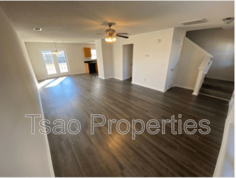 Lowell House: 638 Overlook Rd
